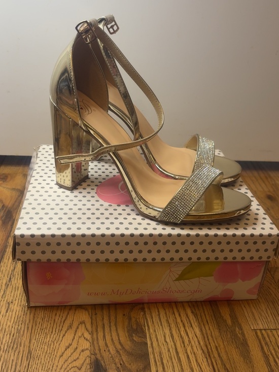 Delicious Shoes - Delicious Metallic Gold Block Heel Sandals with Rhinestone Front Strap
